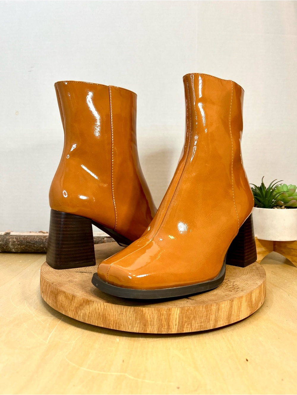 NWT ASOS Design Raw Sienna Patent Block Heel Ankle Boots Side Zip Size 10
